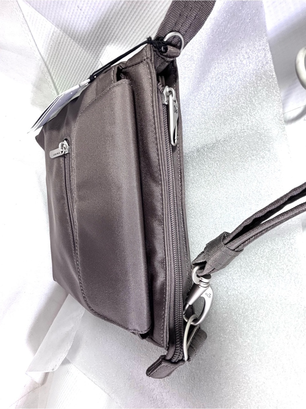 Travelon Anti-Theft Classic Muni Shoulder Bag. Hazelnut. - Picture 8 of 16